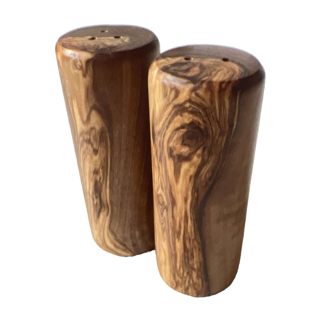 Salz- und Pfefferstreuer aus Olivenholz